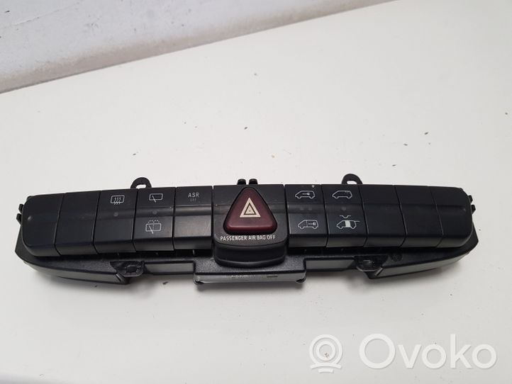 Mercedes-Benz Vaneo W414 Interruttore luci di emergenza 6395450207