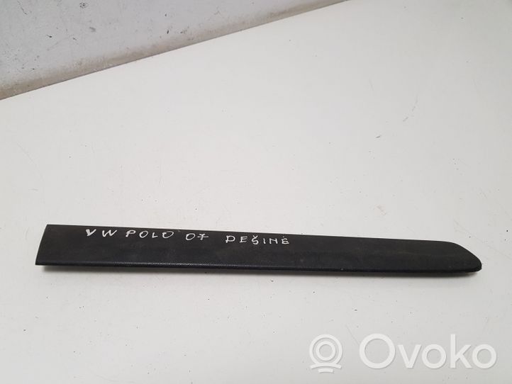 Volkswagen Polo IV 9N3 Rear fender molding trim 6Q3853536