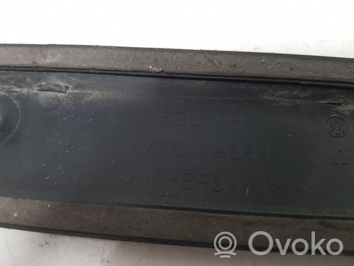 Volkswagen Polo IV 9N3 Rivestimento modanatura parafango posteriore 6Q3853536