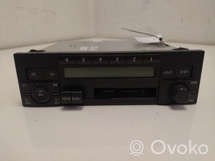 Volkswagen Golf IV Unité principale radio / CD / DVD / GPS 1J0035153