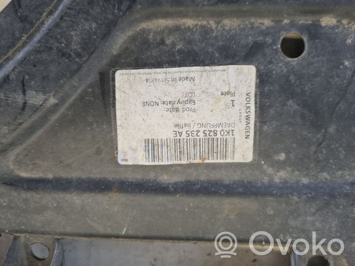 Volkswagen Golf VI Protezione anti spruzzi/sottoscocca del motore 1K0825235AE