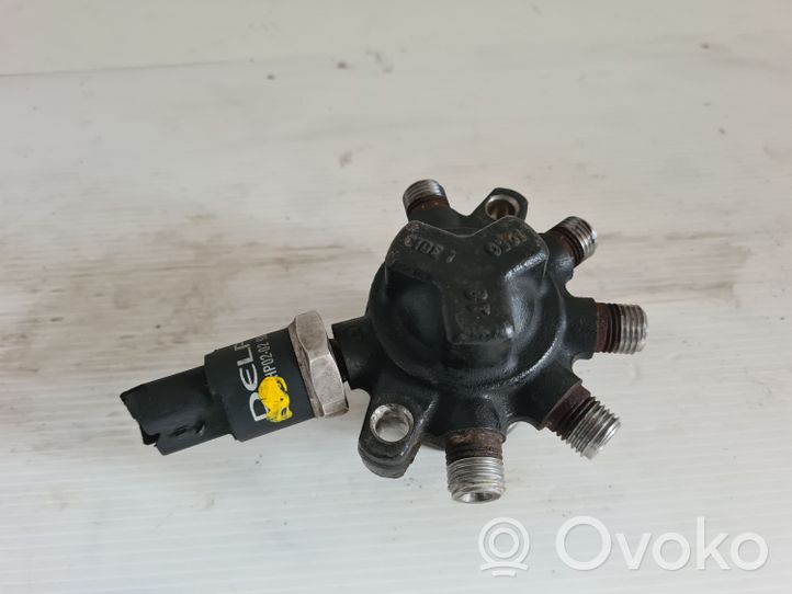 Renault Kangoo I Tuyau de conduite principale de carburant 8200057345