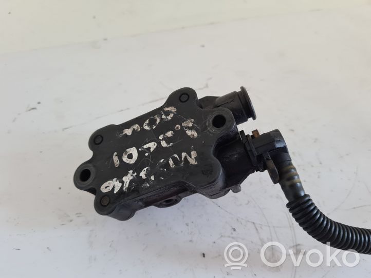 Mercedes-Benz E W210 Pompe d'injection de carburant à haute pression A6110900250