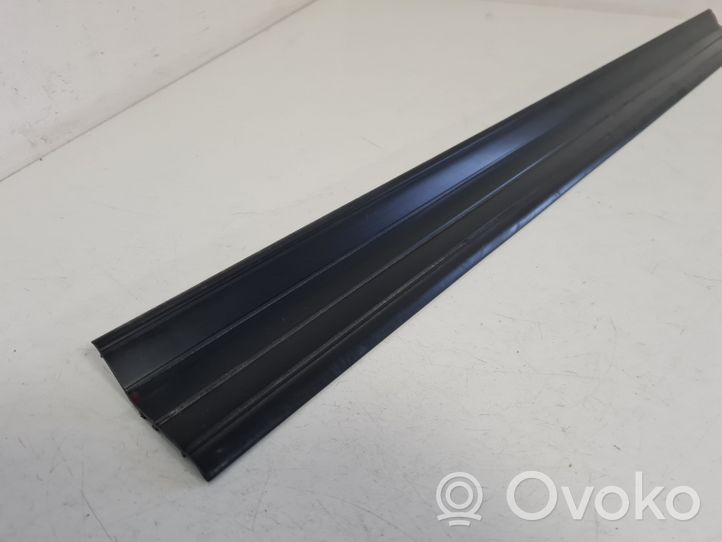 BMW 3 E46 Rivestimento anteriore minigonna laterale 8252711