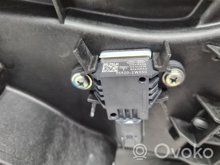 Hyundai Santa Fe Alzacristalli della portiera anteriore con motorino 9133100100