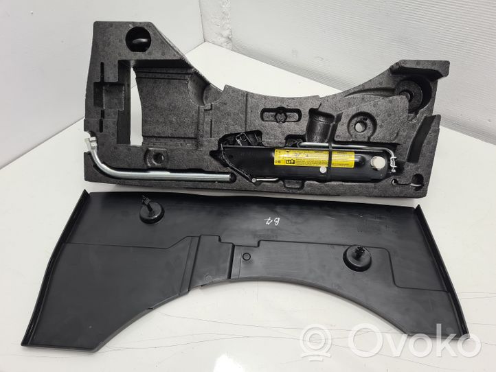 Volkswagen PASSAT B7 Boîte à outils 3C5012116
