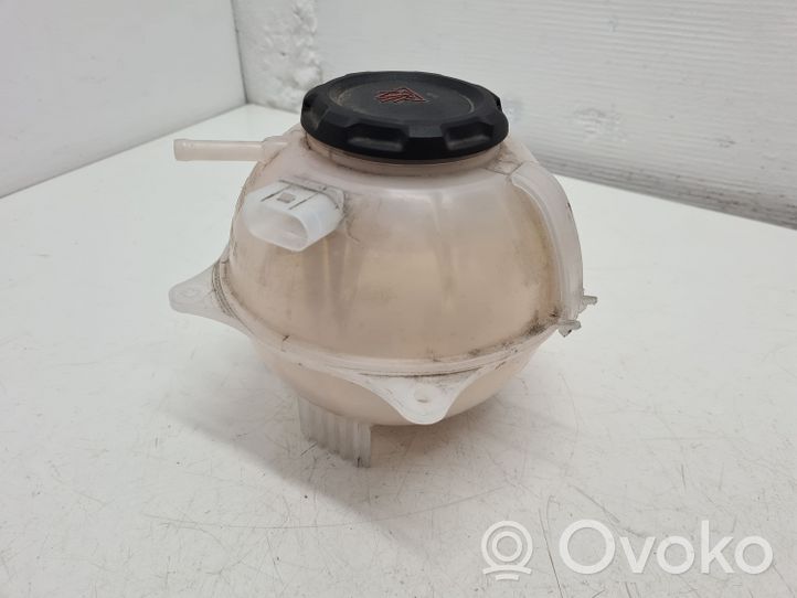 Skoda Fabia Mk3 (NJ) Vase d'expansion / réservoir de liquide de refroidissement 6Q0121407B