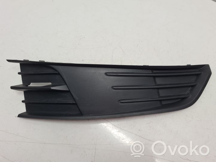 Skoda Fabia Mk3 (NJ) Grille antibrouillard avant 6V0807368