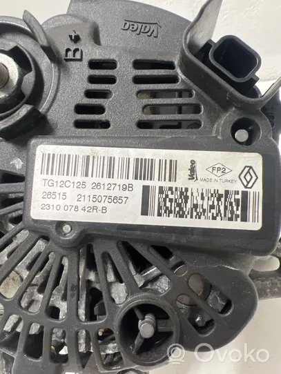 Renault Captur Alternator 2612719B