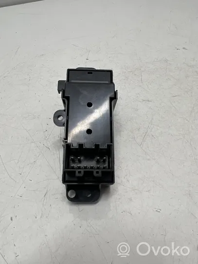 KIA Sportage Seat heating switch 933403W000