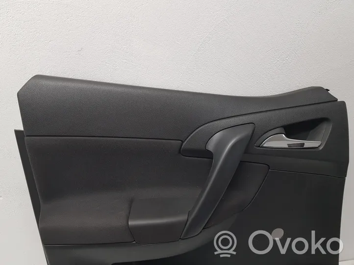 Opel Meriva B Boczki / Poszycie drzwi tylnych 13313053