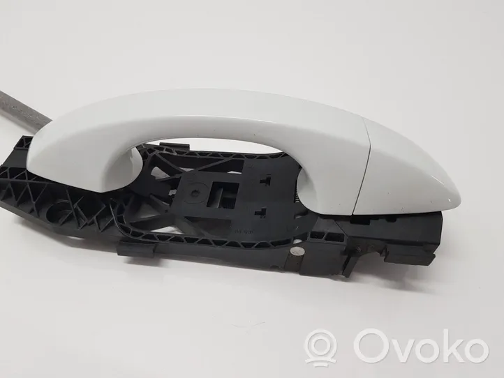 Volkswagen Golf VII Front door exterior handle 5N0839885H