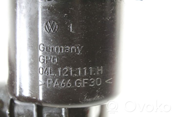 Audi A4 S4 B9 Termostata korpuss 04L121111H