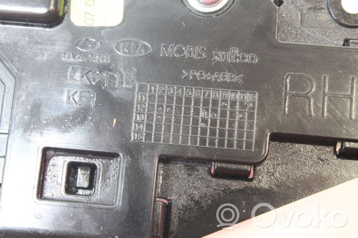 KIA Ceed Inne części wnętrza samochodu LK012E