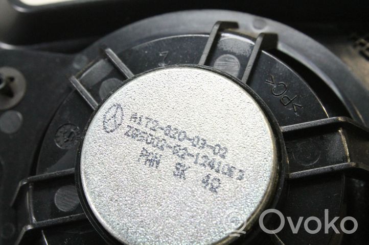 Mercedes-Benz SLK R172 Głośnik drzwi tylnych A1728200302