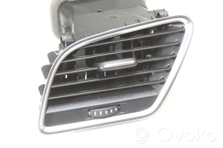 Audi Q3 8U Copertura griglia di ventilazione cruscotto 8U2820901B