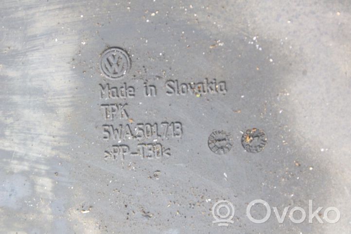 Volkswagen Golf VIII Protezione inferiore del serbatoio del carburante 5WA501713
