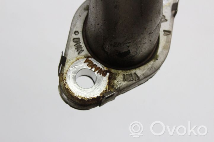 Volkswagen PASSAT CC Izplūdes gāzu caurule 03P131521A