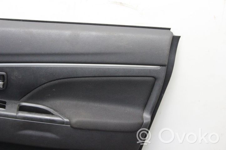 Mitsubishi ASX Boczki / Poszycie drzwi przednich 7221B204