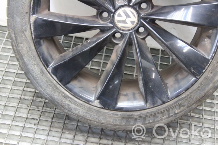 Volkswagen Scirocco Jante alliage R18 3C8601025D