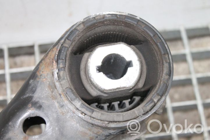 Audi A4 S4 B9 Rama pomocnicza tylna 8W0505235AE