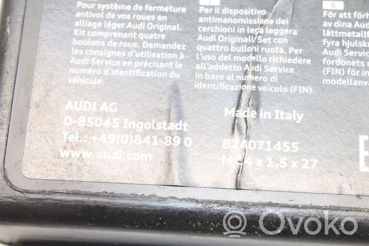 Audi A6 S6 C6 4F Varžtai/ veržlės 82A071455