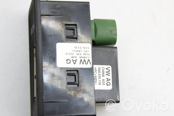 Volkswagen Golf VII Connettore plug in AUX 5Q0035736