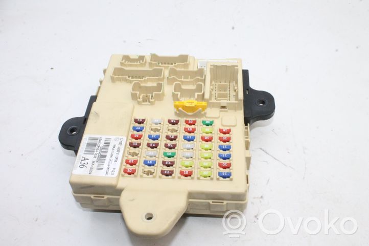 KIA Sorento Fuse box set 954002P934