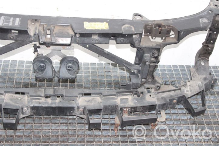 Land Rover Range Rover Sport L320 Staffa del pannello di supporto del radiatore parte superiore 