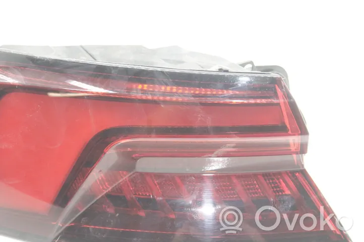 Audi A5 Luz trasera/de freno 8W6945091J