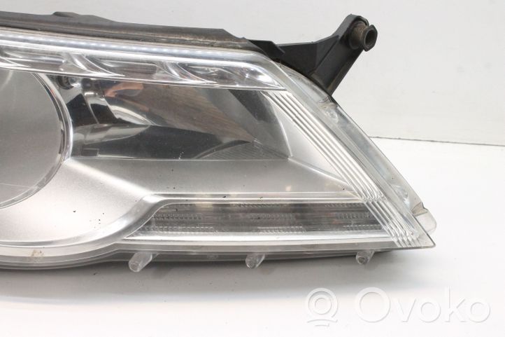 Volkswagen Tiguan Lampa przednia 5N2941032G