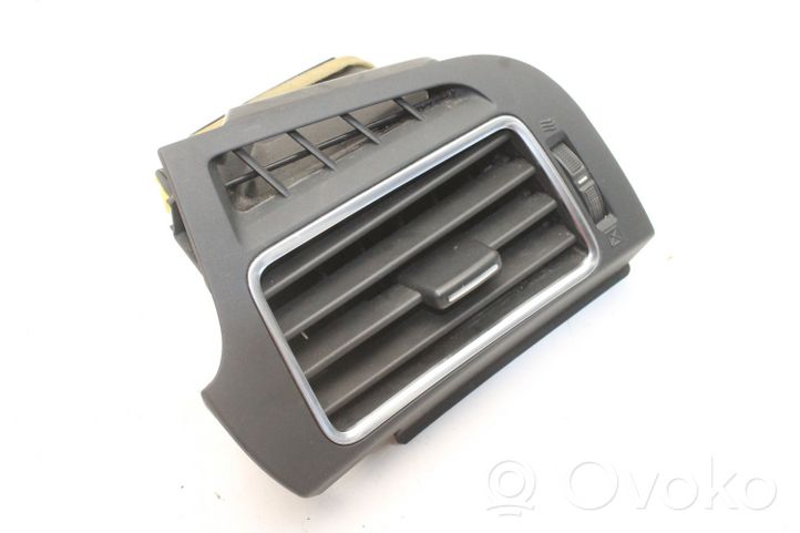 Toyota Verso Copertura griglia di ventilazione cruscotto 556600F030