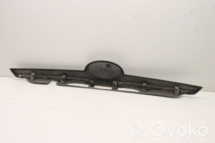 Toyota Verso Rekisterikilven valo 768110F100