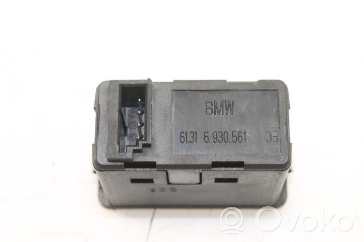 BMW 1 E82 E88 Enchufe conector entrada auxiliar 6930561