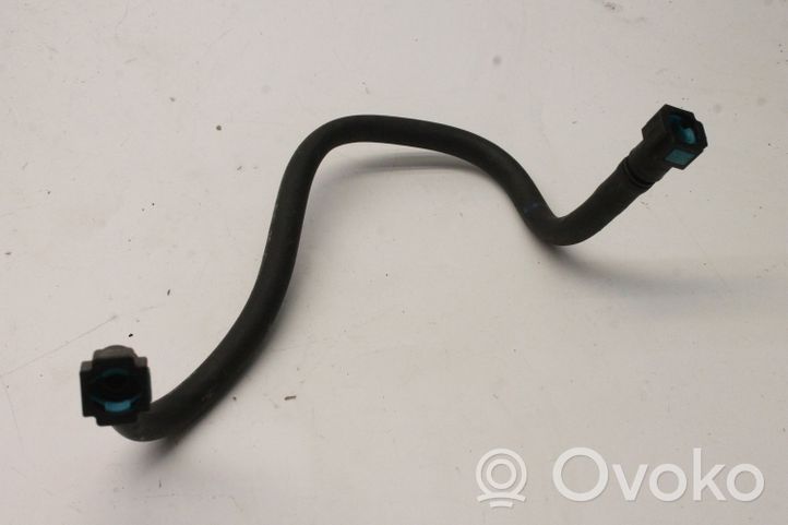 Toyota Yaris Tuyau d'alimentation conduite de carburant 