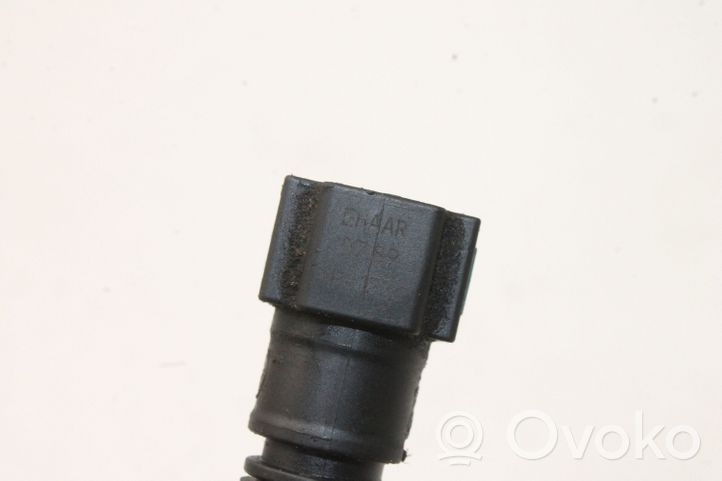 Toyota Yaris Tuyau d'alimentation conduite de carburant 