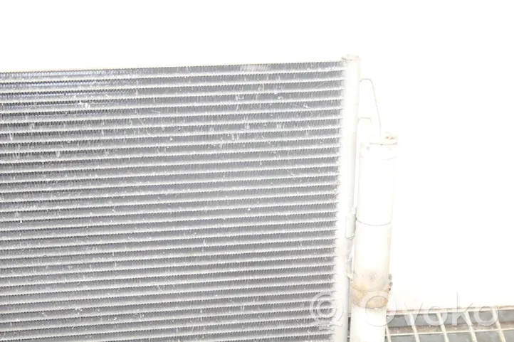 Land Rover Discovery 3 - LR3 Radiateur de refroidissement ED86165400