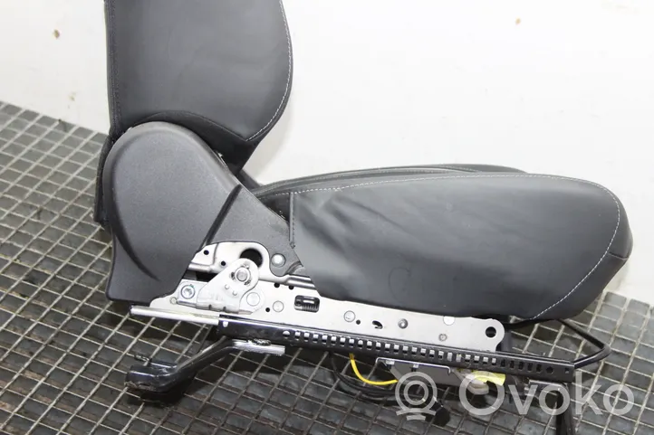 Mitsubishi Outlander Asiento delantero del conductor HEATED