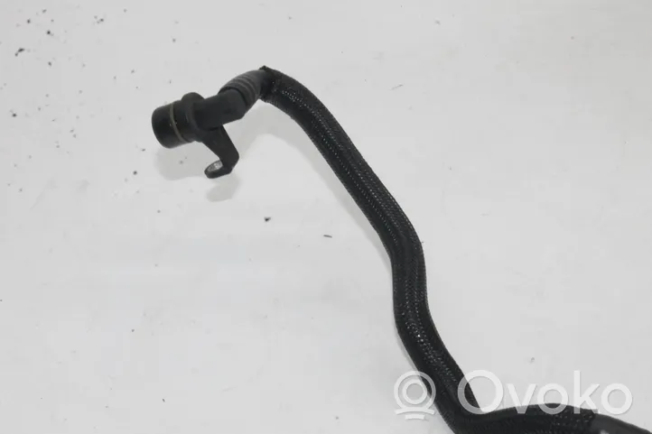 Audi A7 S7 4K8 Tuyau d'alimentation conduite de carburant 