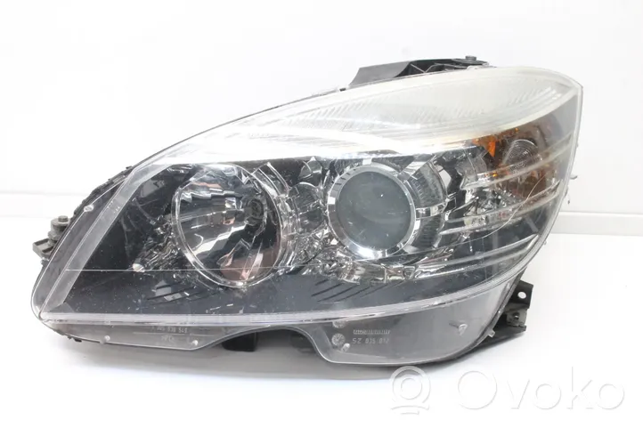 Mercedes-Benz CLC CL203 Lampa przednia 