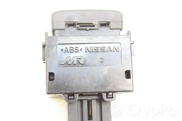 Nissan Micra Interruttore ESP (controllo elettronico della stabilità) 