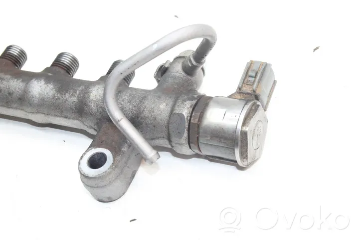 Subaru Outback (BS) Tuyau de conduite principale de carburant 