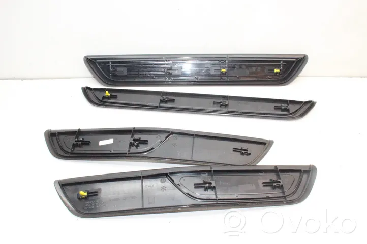 BMW 6 F06 Gran coupe Garniture de protection de seuil intérieur 8053575