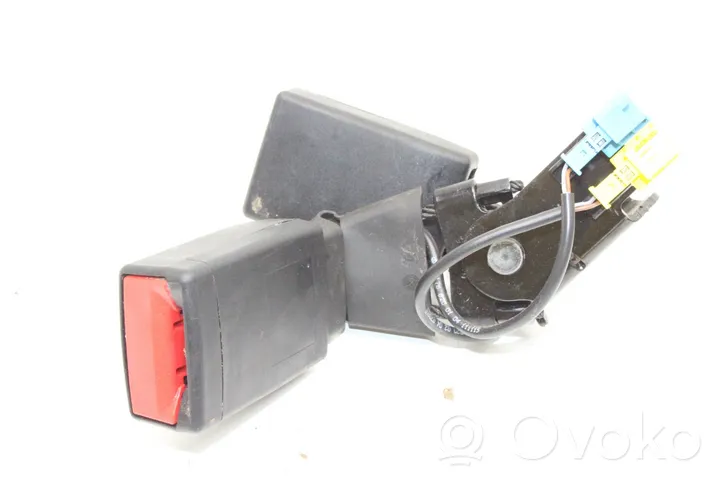 Infiniti Q30 Fibbia della cintura di sicurezza centrale (posteriore) A1768600469