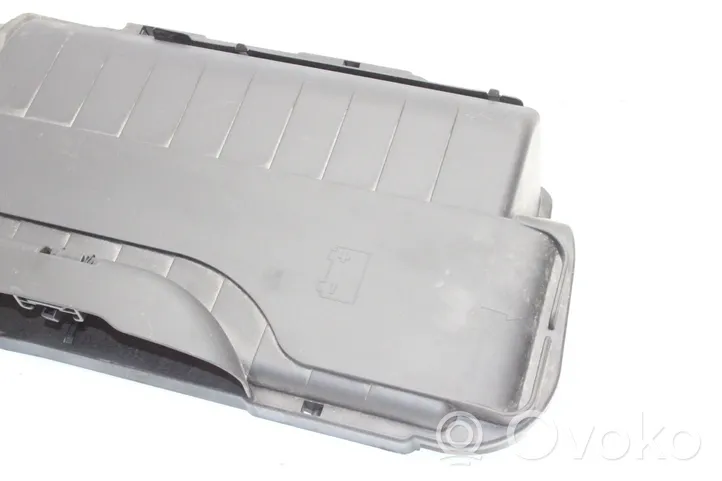 Infiniti Q30 Vassoio scatola della batteria A2465411005