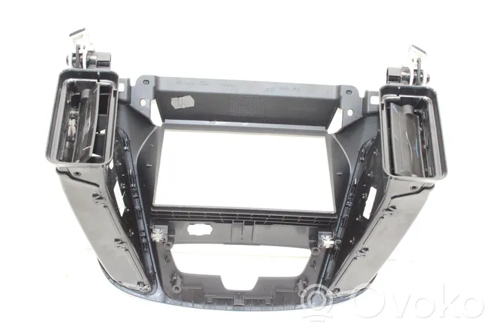 Ford Kuga II Cadre, panneau d'unité radio / GPS GV4118835BEW