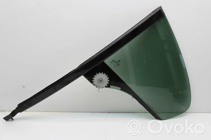 BMW 6 F06 Gran coupe Rear side window/glass 