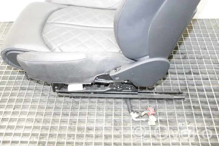 Audi A8 S8 D4 4H Salono komplektas HEATED