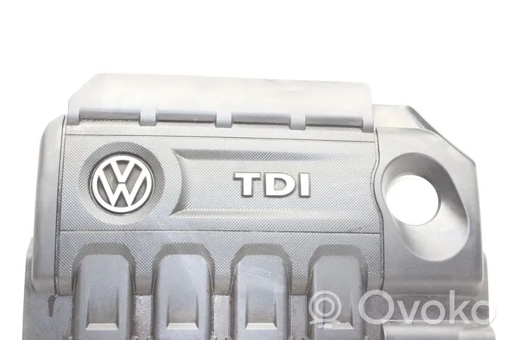 Volkswagen PASSAT B8 Variklio dangtis (apdaila) 04L103925Q