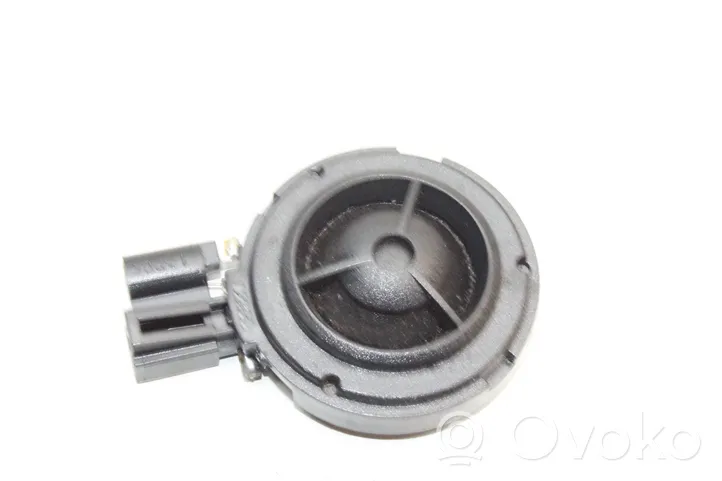 Audi TT TTS Mk2 Takaoven kaiutin 8J0035399A